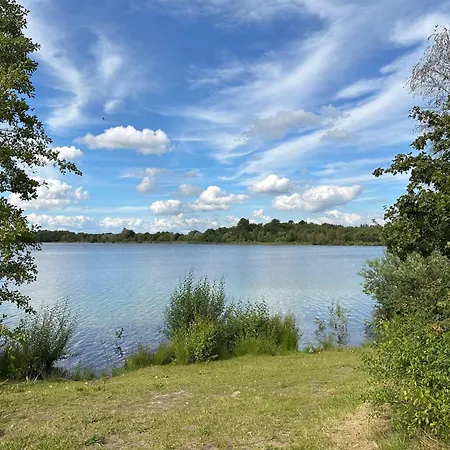 De Stal Nyaraló Rijsbergen